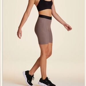 Alala Primary Shorts